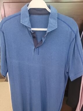 lululemon athletica Men's Washed Blue Short Sleeve Polo Size Large
